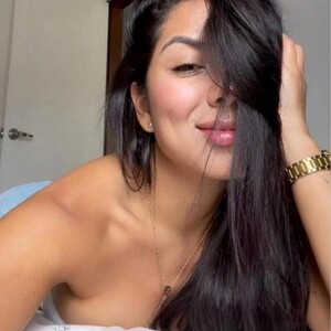 alizStuar live cam video preview
