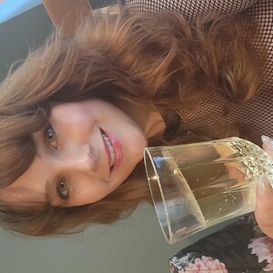 Happily_Sweet video
