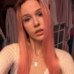 Malina_kitty live cam video preview