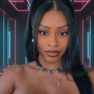 ZiaZia video