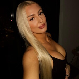 sophiestaar live cam video preview
