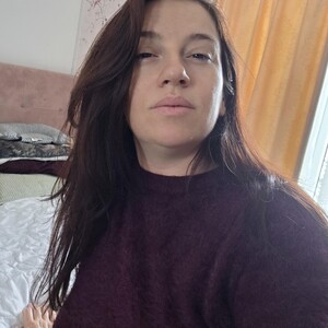Cheeky_lora Woman webcam from Romania
